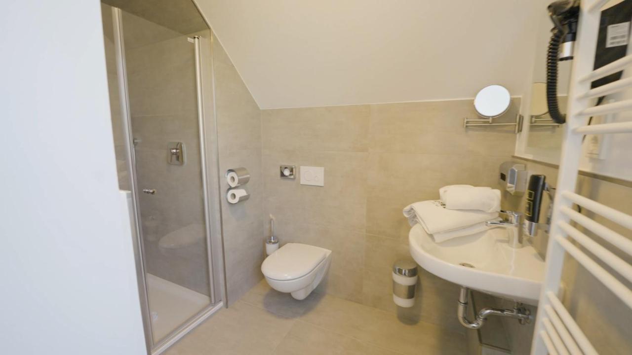 Hotel Busch Gutersloh Bagian luar foto
