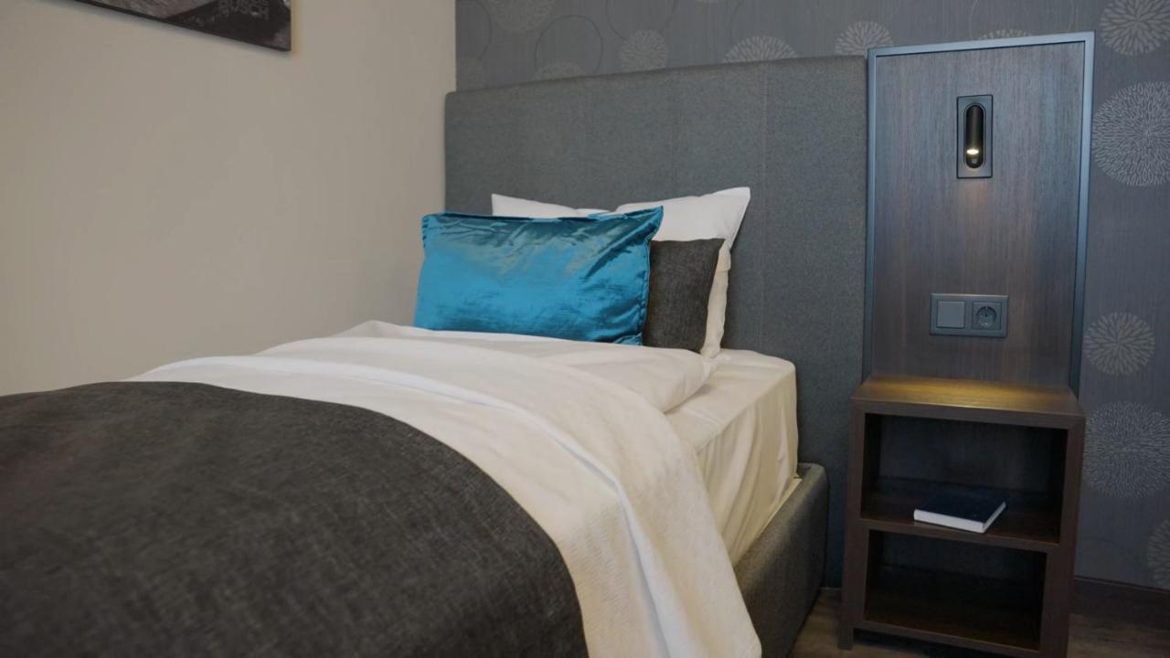 Hotel Busch Gutersloh Bagian luar foto